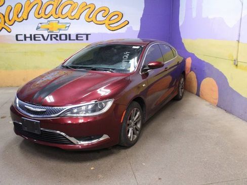 Used 2016 Chrysler 200 Limited w/ Comfort Group image 4