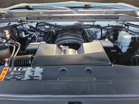 Used 2018 GMC Sierra 1500 SLE w/ SLE Value Package image 30