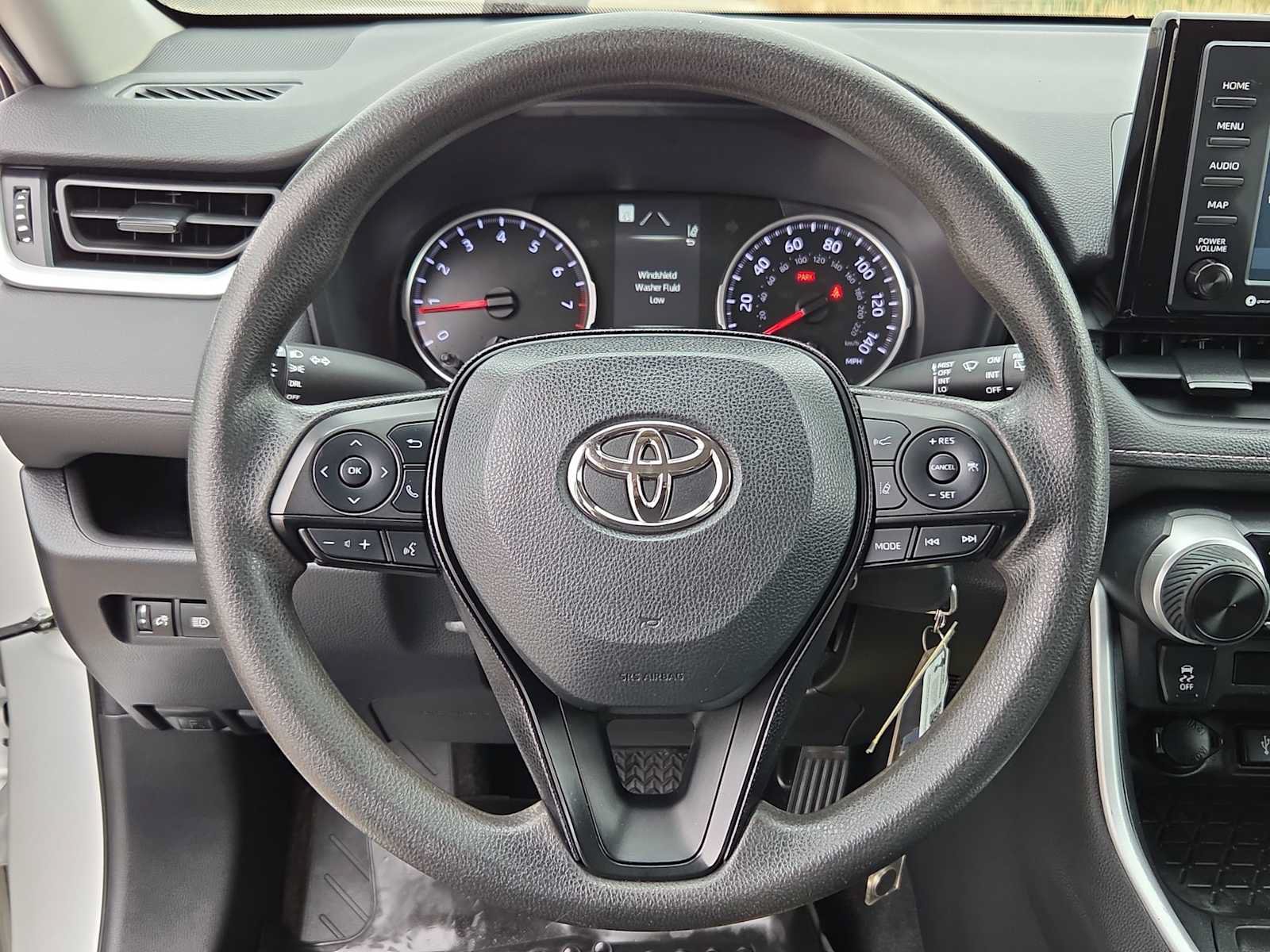 Used 2022 Toyota RAV4 LE AWD/4WD image 19