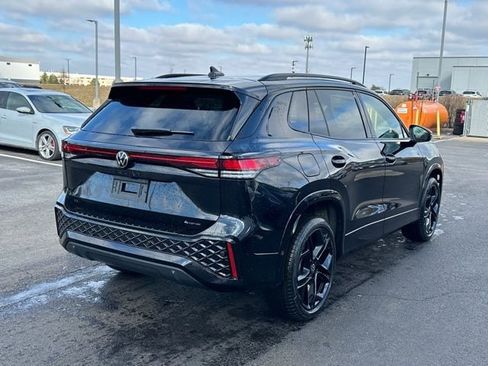 New 2026 Volkswagen Tiguan SE R-Line image 6