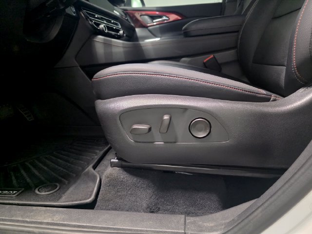Used 2025 Chevrolet Traverse Z71 w/ Enhanced Driving Package AWD/4WD image 15