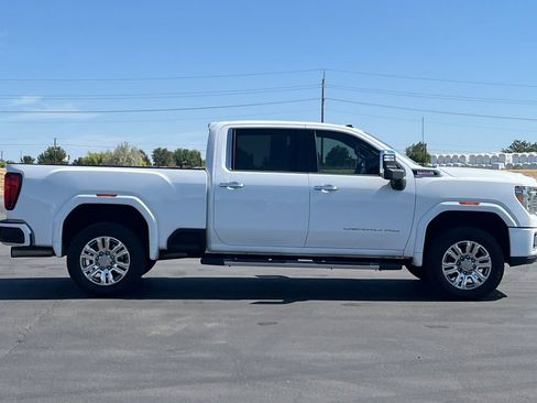 Used 2020 GMC Sierra 2500 Denali w/ Denali Ultimate Package image 3