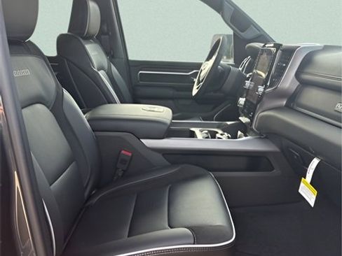 Used 2026 RAM 1500 Laramie w/ Night Edition image 25