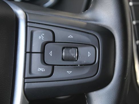Used 2024 GMC Yukon XL SLT RWD image 22