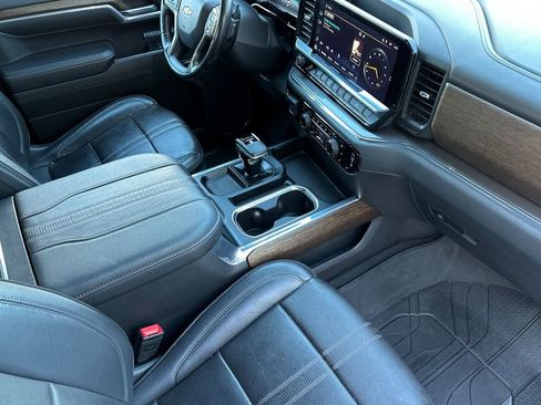 Used 2023 Chevrolet Silverado 1500 High Country w/ Technology Package image 15