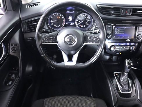 Used 2019 Nissan Rogue Sport SV w/ All-Weather Package FWD image 34