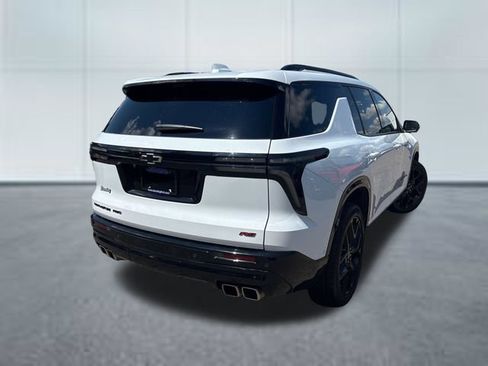 Used 2026 Chevrolet Traverse RS w/ LPO, Floor Liner Package AWD/4WD image 4