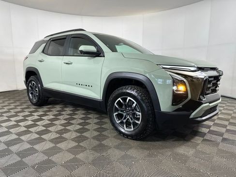 Used 2025 Chevrolet Equinox ACTIV w/ Safety and Technology Package FWD image 2