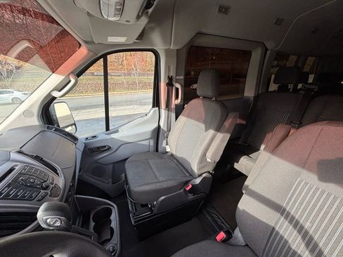 Used 2019 Ford Transit 350 XLT image 15