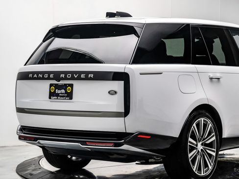 Used 2023 Land Rover Range Rover SE AWD/4WD image 17