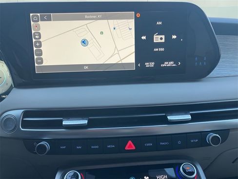 Used 2023 Hyundai Palisade Calligraphy image 23