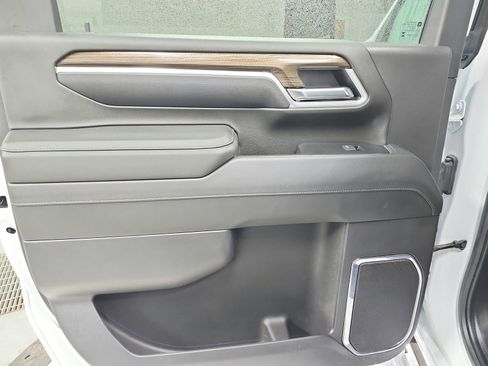 Used 2025 Chevrolet Silverado 2500 LT image 34