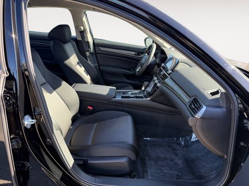 Used 2022 Honda Accord LX image 19