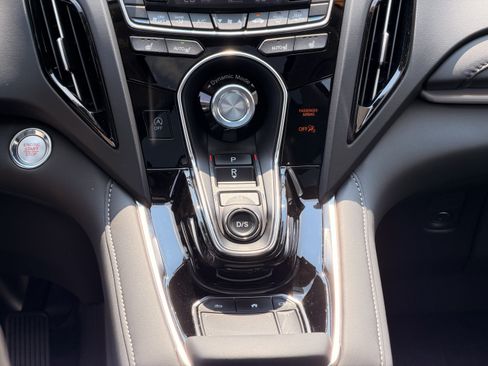 Used 2025 Acura RDX SH-AWD w/ Technology Package image 19