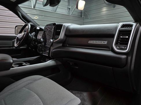Used 2022 RAM 3500 Big Horn w/ Level C Equiment Group AWD/4WD image 19