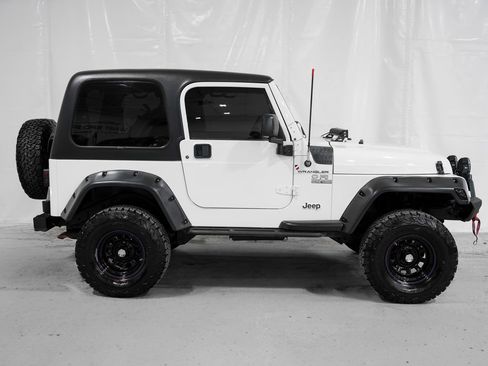 Used 1997 Jeep Wrangler SE AWD/4WD image 7