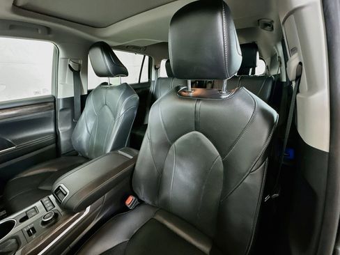 Certified 2020 Toyota Highlander Limited AWD/4WD image 20