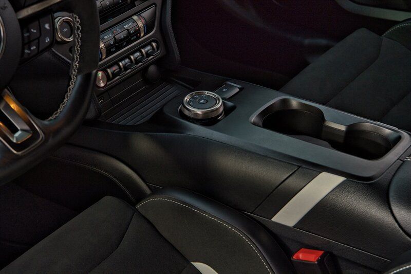 Used 2021 Ford Mustang Shelby GT500 w/ Technology Package RWD image 29