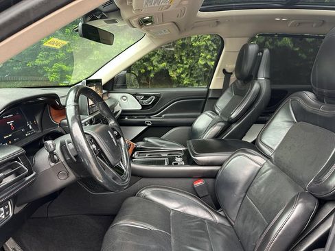 Used 2020 Lincoln Aviator Reserve w/ Equipment Group 201A AWD/4WD image 7