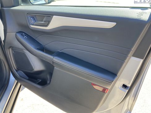 Used 2022 Ford Escape SE w/ SE Sport Appearance Package FWD image 23