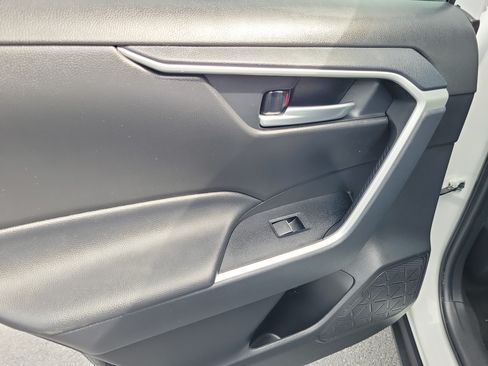 Certified 2025 Toyota RAV4 XLE AWD/4WD image 13