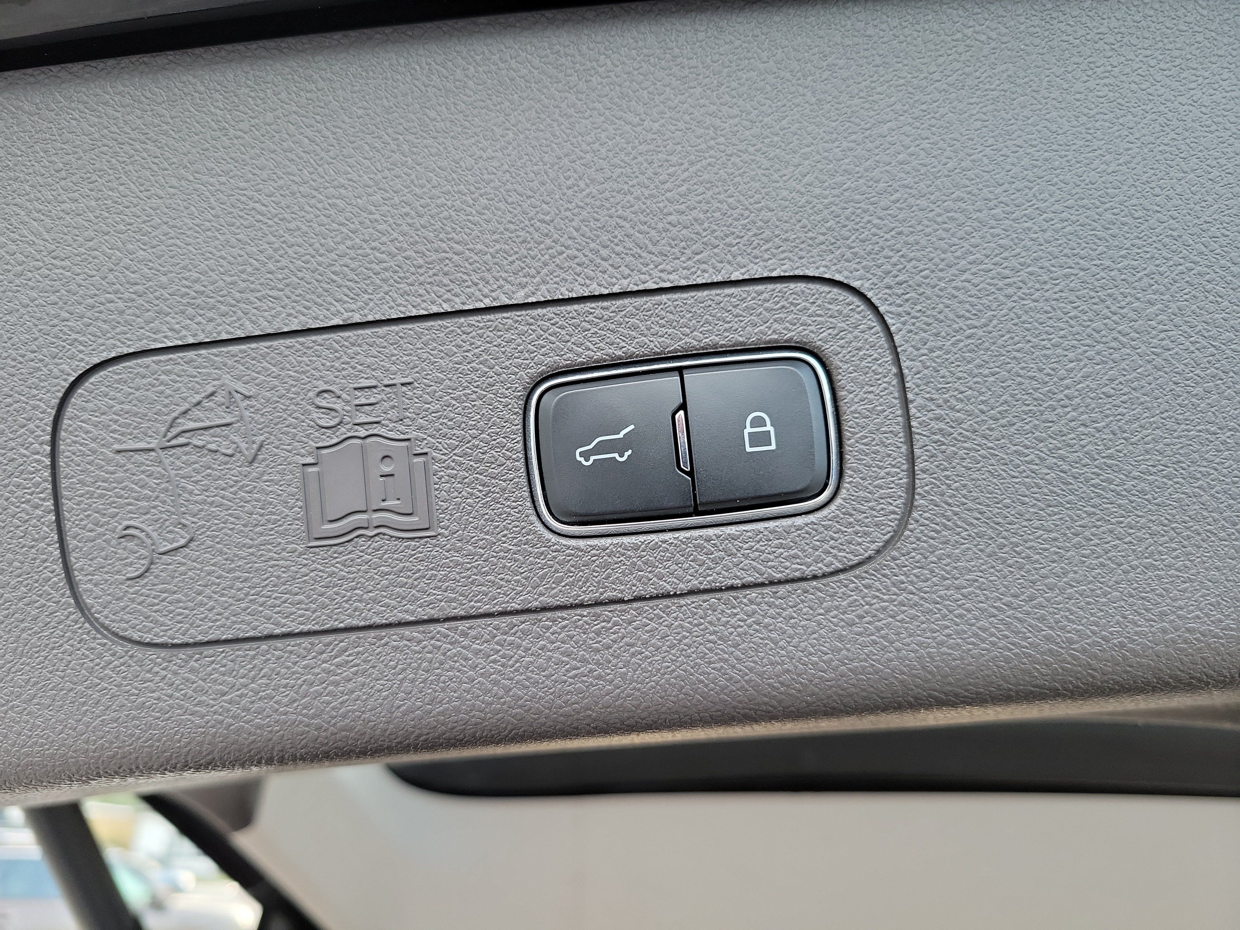 Used 2022 Lincoln Aviator Reserve RWD image 16