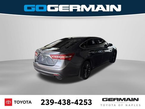 Used 2018 Toyota Avalon Touring FWD image 9