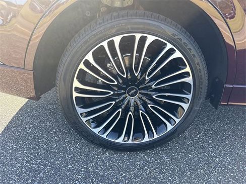 Used 2022 Lincoln Aviator Black Label w/ Dynamic Handling Package image 17