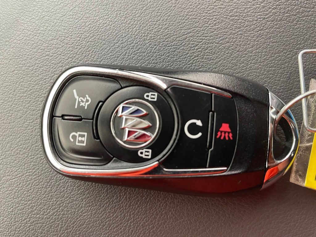 Used 2021 Buick Enclave Premium w/ Sun and Sites Package AWD/4WD image 38