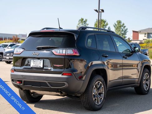 Used 2020 Jeep Cherokee Trailhawk w/ Cold Weather Group image 7