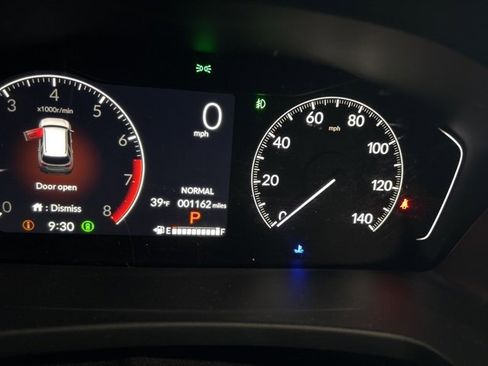 Certified 2025 Honda Pilot TrailSport image 1