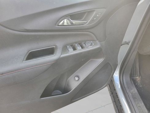 Used 2023 Chevrolet Equinox RS image 31