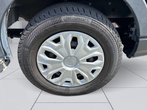 Used 2025 Ford Transit 250 Low Roof w/ Exterior Upgrade Package RWD image 9