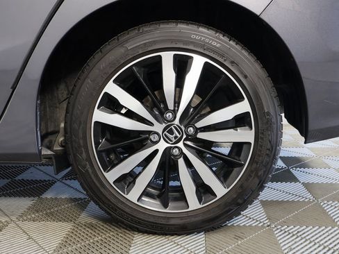 Used 2020 Honda Fit EX image 16