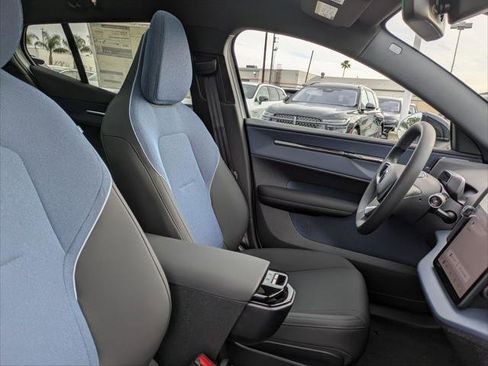 New 2026 Volvo EX30 Ultra w/ Protection Package Premier image 14