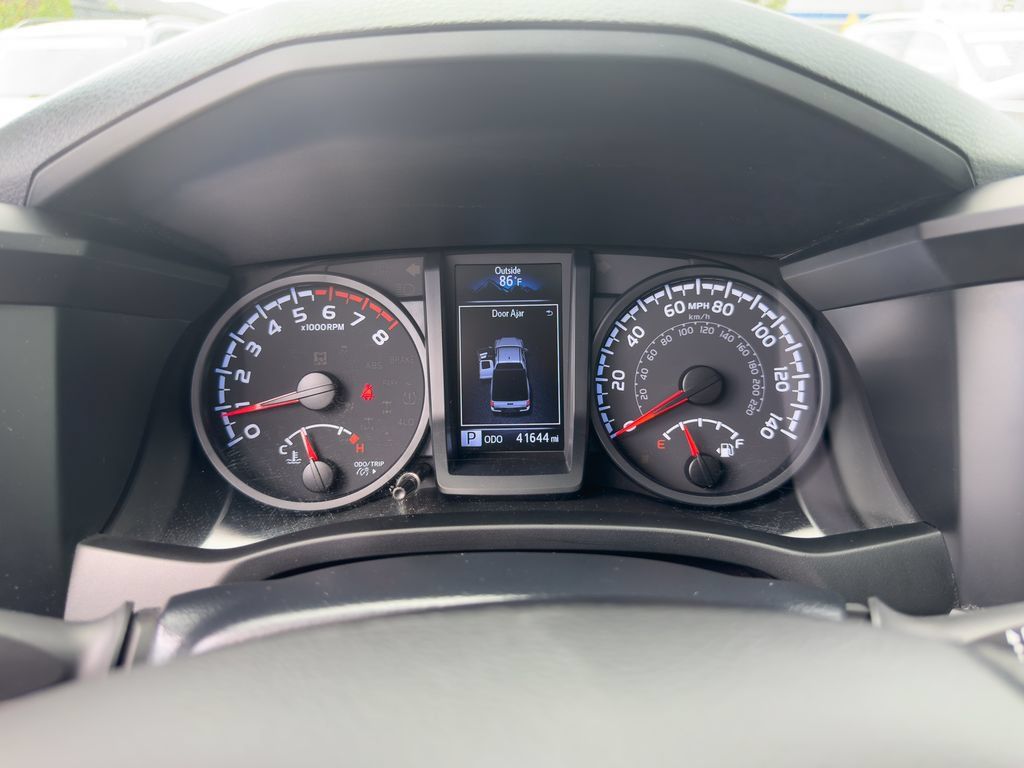 Used 2022 Toyota Tacoma SR RWD image 20