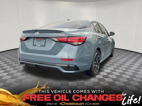 Used 2025 Nissan Sentra SR image 5
