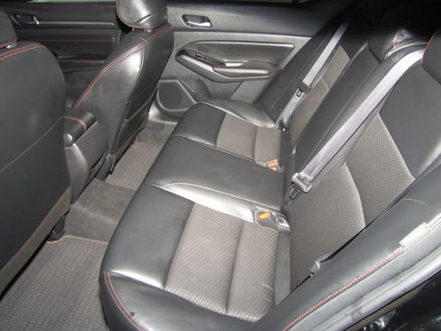 Used 2023 Nissan Altima 2.5 SR FWD image 12