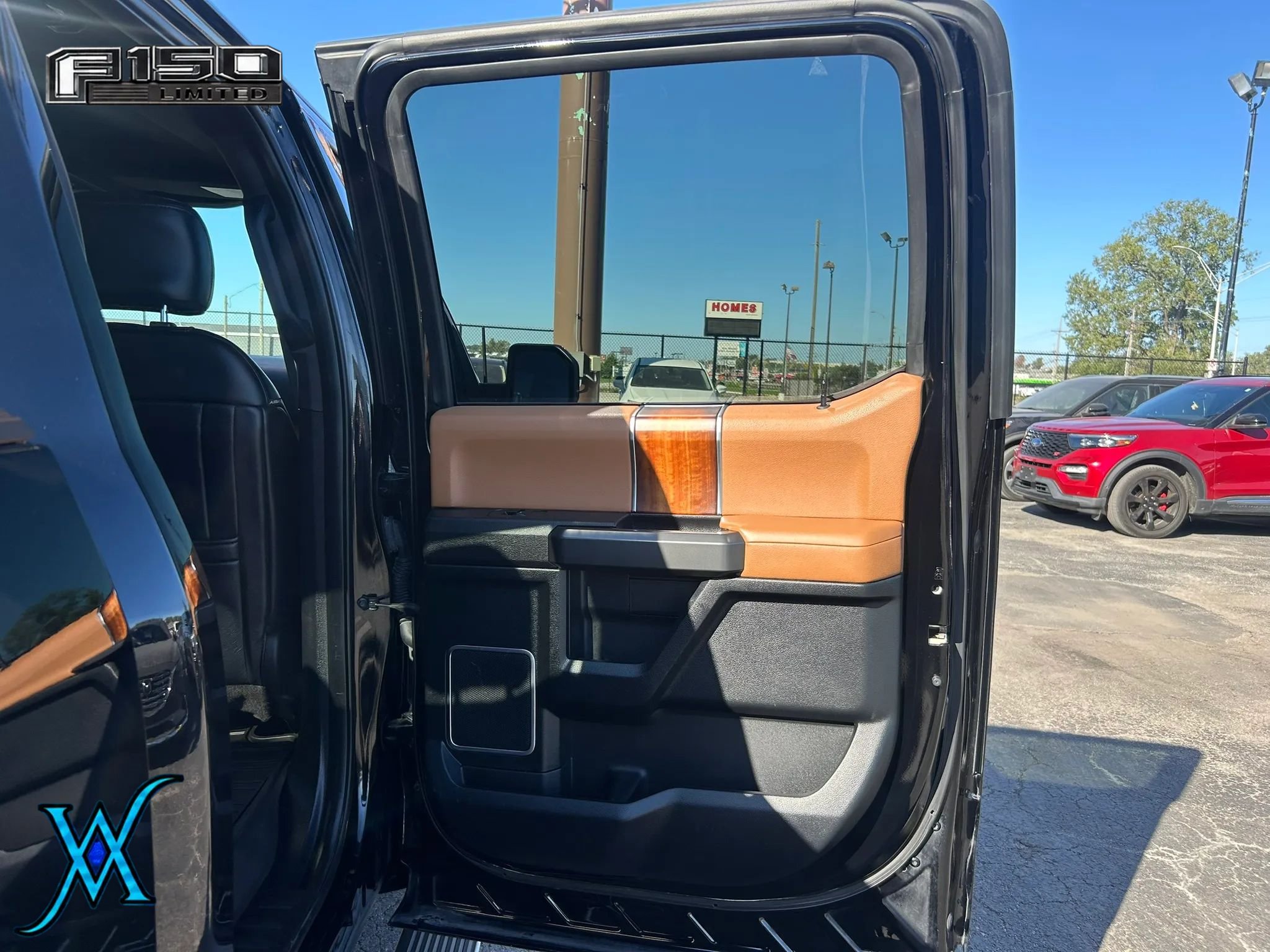 Used 2017 Ford F150 Limited AWD/4WD image 21