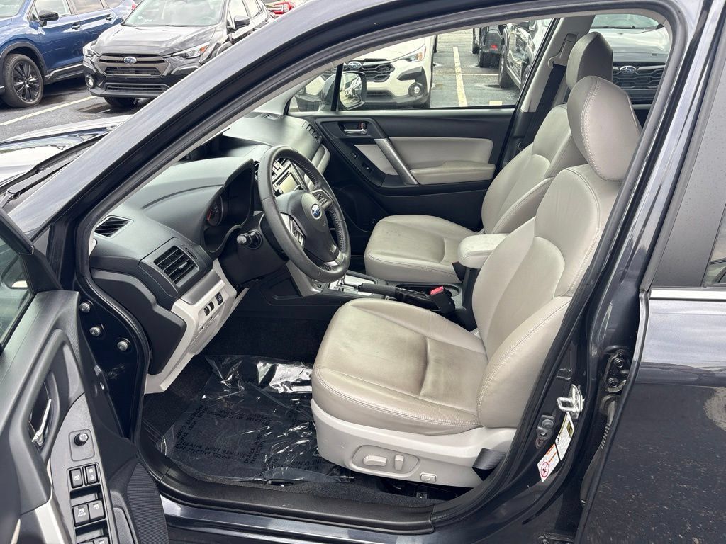 Used 2015 Subaru Forester 2.5i Limited AWD/4WD image 9
