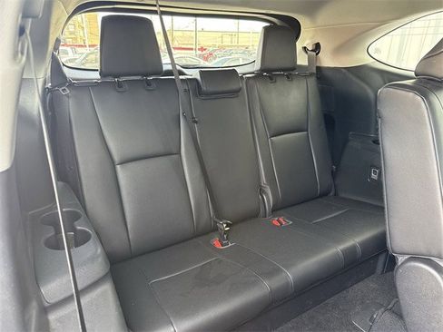 Used 2023 Toyota Highlander XLE image 35