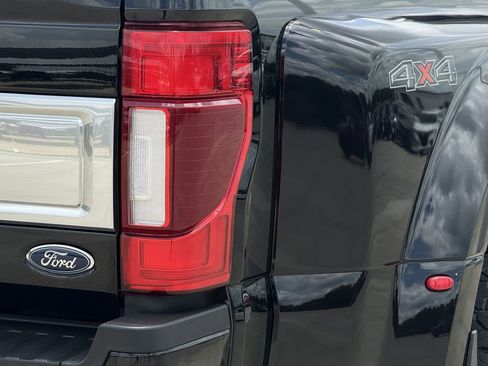 Used 2022 Ford F350 Limited AWD/4WD image 12