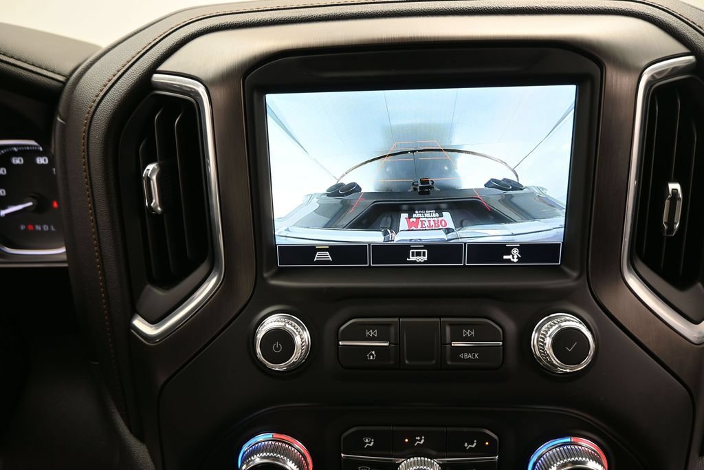 Used 2021 GMC Sierra 1500 AT4 w/ AT4 Preferred Package AWD/4WD image 17