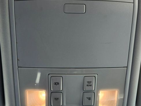 Used 2015 Volkswagen Golf Launch Edition image 27