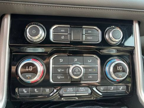 Used 2024 GMC Yukon Denali w/ LPO, Floor Liner Package AWD/4WD image 22