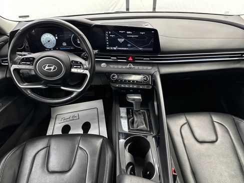 Used 2024 Hyundai Elantra Limited FWD image 22