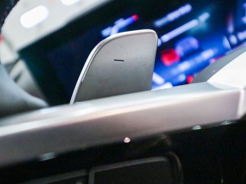 Used 2025 BMW M240i xDrive Coupe w/ Premium Package image 27