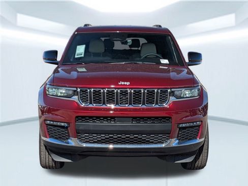 New 2025 Jeep Grand Cherokee L Limited image 11