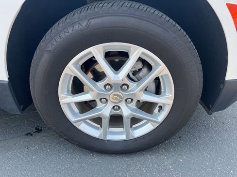 Certified 2024 Chevrolet Equinox LT AWD/4WD image 21