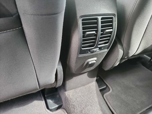 Used 2018 Ford Escape SE FWD image 27